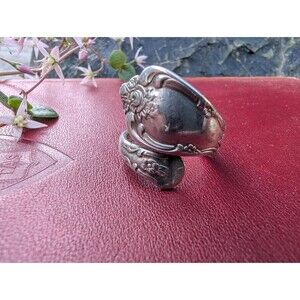 Vintage Silver Spoon Ring, Oneida Wrap Spoon Ring; Adjustable Size 7-8